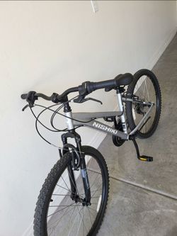 NISHIKI MEN/WOMEN PUEBLO 26" MOUTAIN BIKE