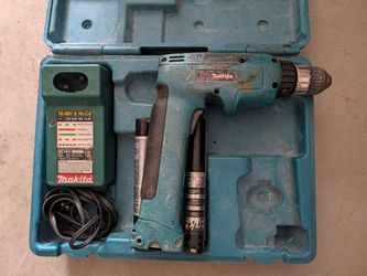 Makita driver drill set