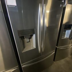Kenmore Refrigerator 