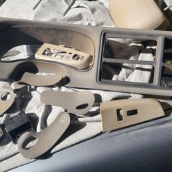 2002 Chevrolet Suburban Complete Interior Trim/Moldings