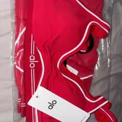 (MEDIUM) RED ALO SPORTS BRA & SHORTS SET