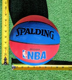 Spalding NBA Red/Blue Design Outdoor Rugged Kid's Small 7" Game Basketball EUC