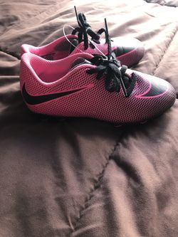 Cleats Nike girls size 12c that’s 12 child sometimes runs small so anything over a 9for kids might work!