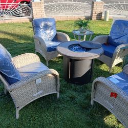 5 Pcs Brad New Patio Set Wi6 Fire Pit 