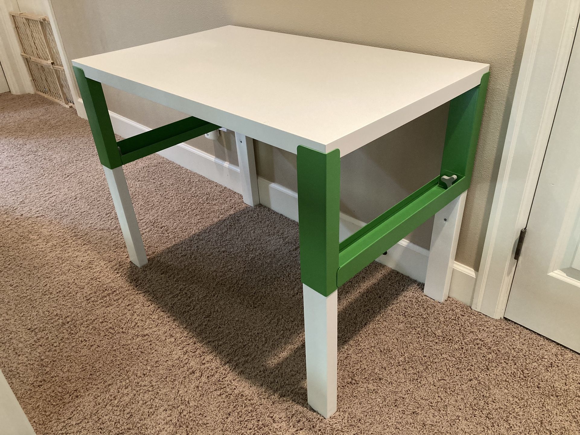 IKEA Kids Adjustable Desk Table White/Green