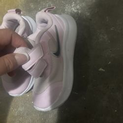 Pink Nike Shoes 