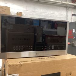 LG STUDIO STUDIO 1.7 cu ft Air Fry Over the Range Convection Microwave with Sensor Cooking