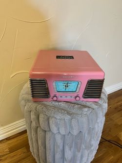 Crosley record player and radio