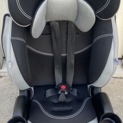 EVENFLO BOOSTER CAR SEAT