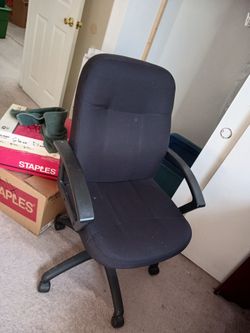 Black Desk Chair
