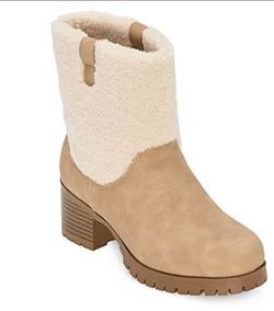Thereabouts Girls Sawyer Stacked Heel Booties Size 3 Medium.