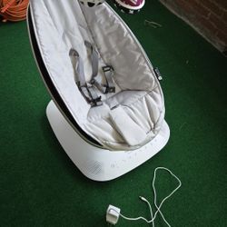 4moms MamaRoo Multi-Motion Baby Swing, 