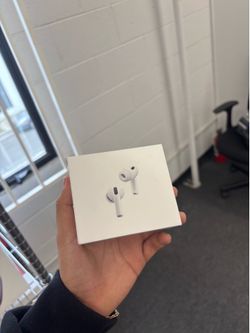 AirPods Pro (3rd Generation) – Premium Sound & Active Noise Cancellation 🔥