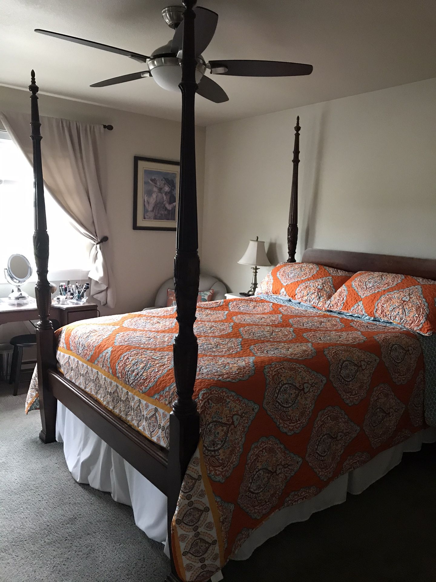 Queen bed frame almost new