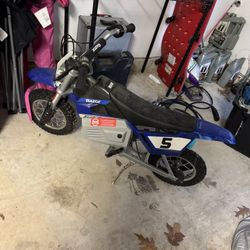 Kids RAZOR motorbike