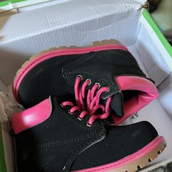 Kids Boots Size 9