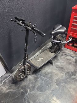 Phantom scooter