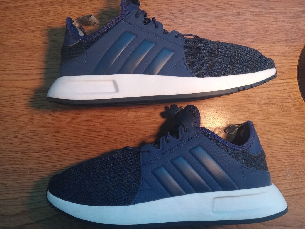 Adidas Woman's Shoes Size 5.5 Good Condition