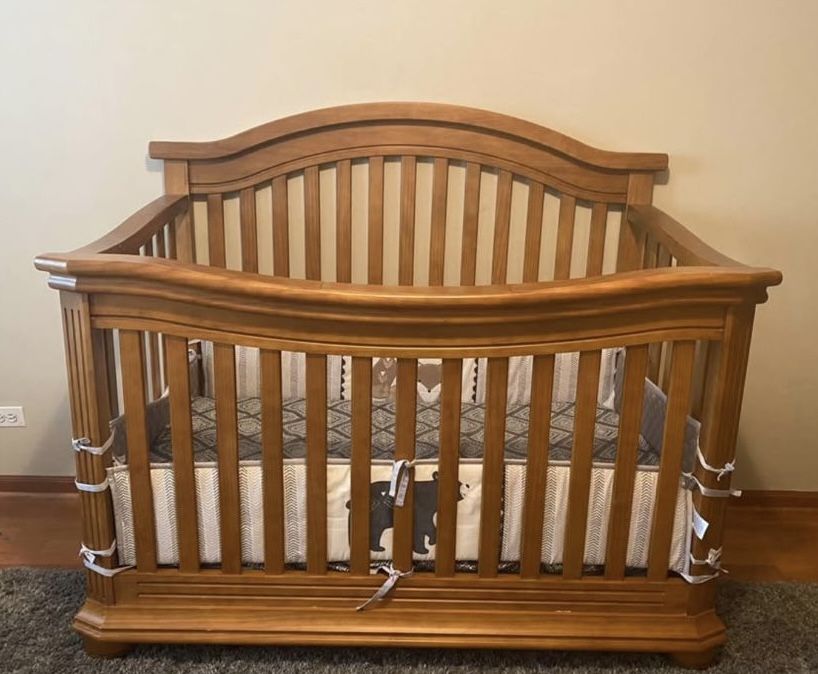 Sorelle Vista Elite Vintage Frost 4-in1 Crib