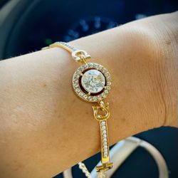 Brand New Beautiful Bracelet 