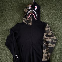 A Bathing Ape BAPE Shark Camo Zip Up Hoodie Small