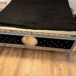 King Size Bed Heavy Duty