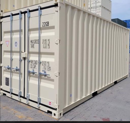 NEW 40FT STANDARD OR HC SHIPPING CONTAINERS
