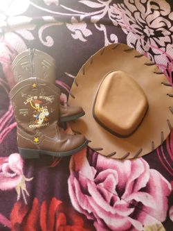 Cowboy Hat With Box Leather Boots for Sale in Puyallup, WA - OfferUp