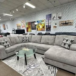 👌$10 Payment 🤝 BRAND NEW ASHLEY 🎀 Ballinasloe Platinum Sectional Sofa With Chaise/Other Color Available 