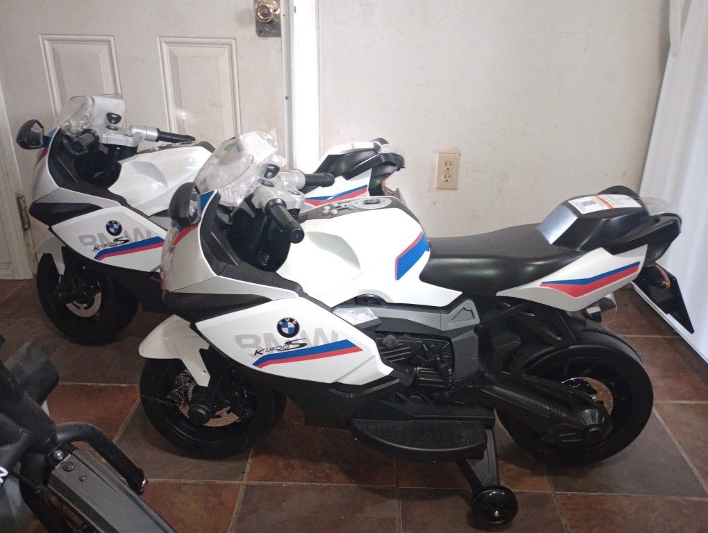 Set Of BMW Mini Motorcycles