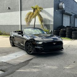 2023 Ford Mustang Premium