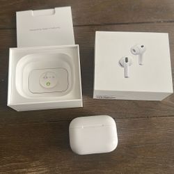 Apple AirPods Pro 3 Barely Used With Warranty 