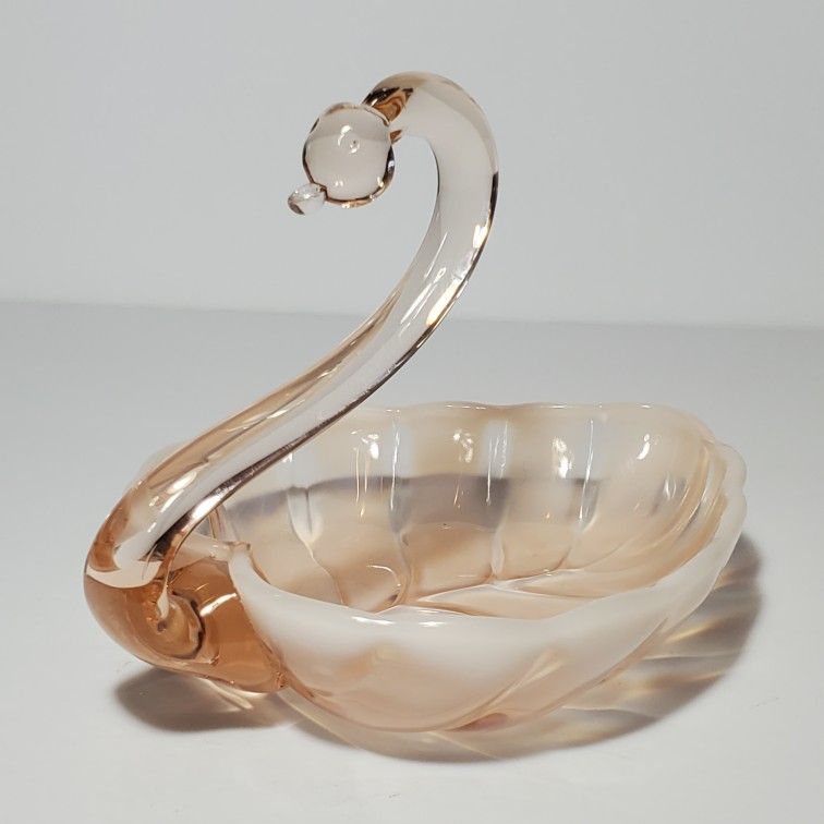 Duncan and Miller Glass Swan Dish Pink Opalescent