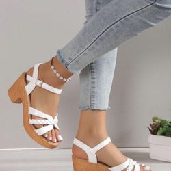 Women’s Chunky Heeled Ankle Strap Sandals *NEW*