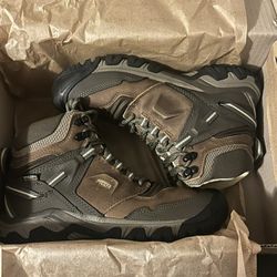 BRAND NEW Keen Women's Ridge Flex Waterproof Boot Size 8