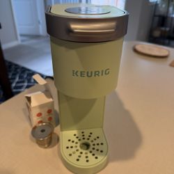 Keurig Single Cup Coffee Maker - Teal Color