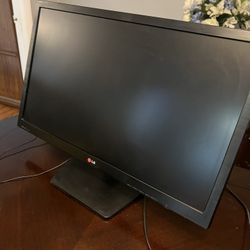 27” LG Computer Monitor 