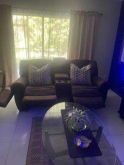 Excellent sofa reclining