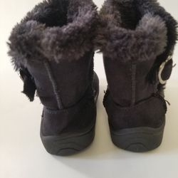 Snow boots Toddler Size 5