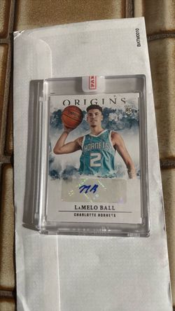 LAMELO BALL rookie auto