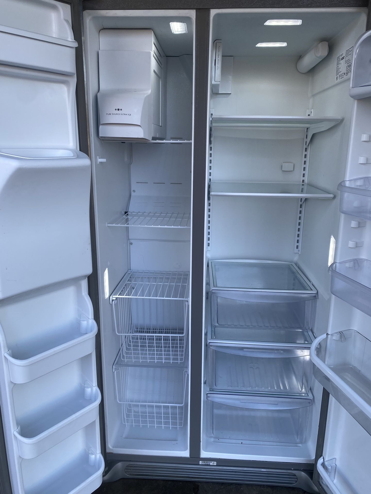 Refrigerator