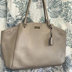 Kate spade  Lt Taupe Large Good Condition