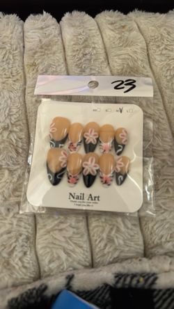 Press in nails medium up to large