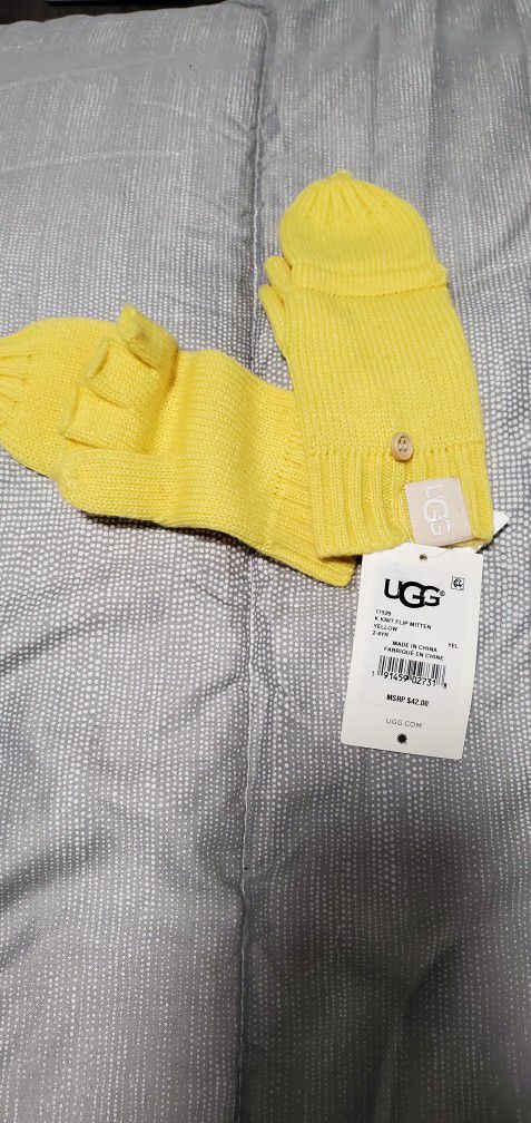 UGG's Kids Winter Gloves