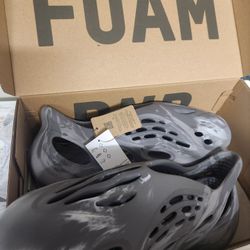 Yeezy Foam Runners
MX Granite Size 14 ( Fits Size 13) DS