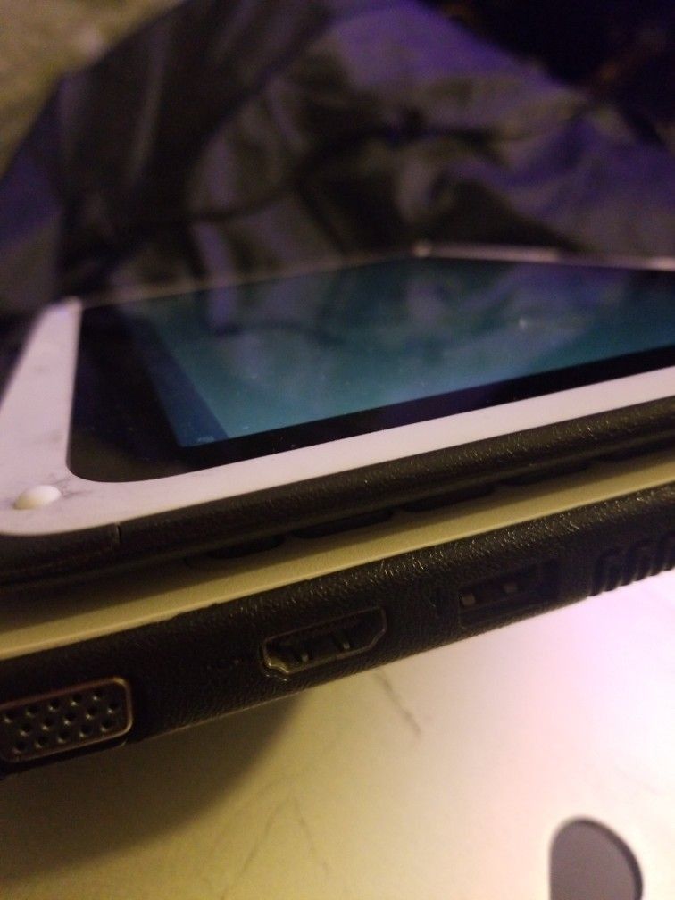 Laptop/Touch/Tablet Combo with Webcam