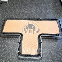 Indoor basketball dribbling pad