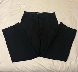 Men’s Pants Size 34/30 - Black Dockers Wear. In Very Good Condition! 100% Cotton.