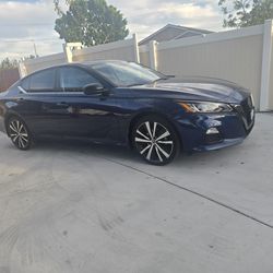 2021 nissan altima SR