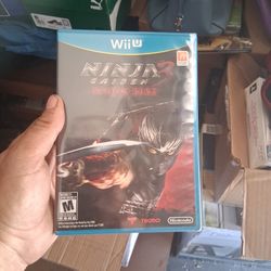 This item is a factory-sealed physical copy of the video game Ninja Gaiden 3: Razor's Edge for the Nintendo Wii U console. 